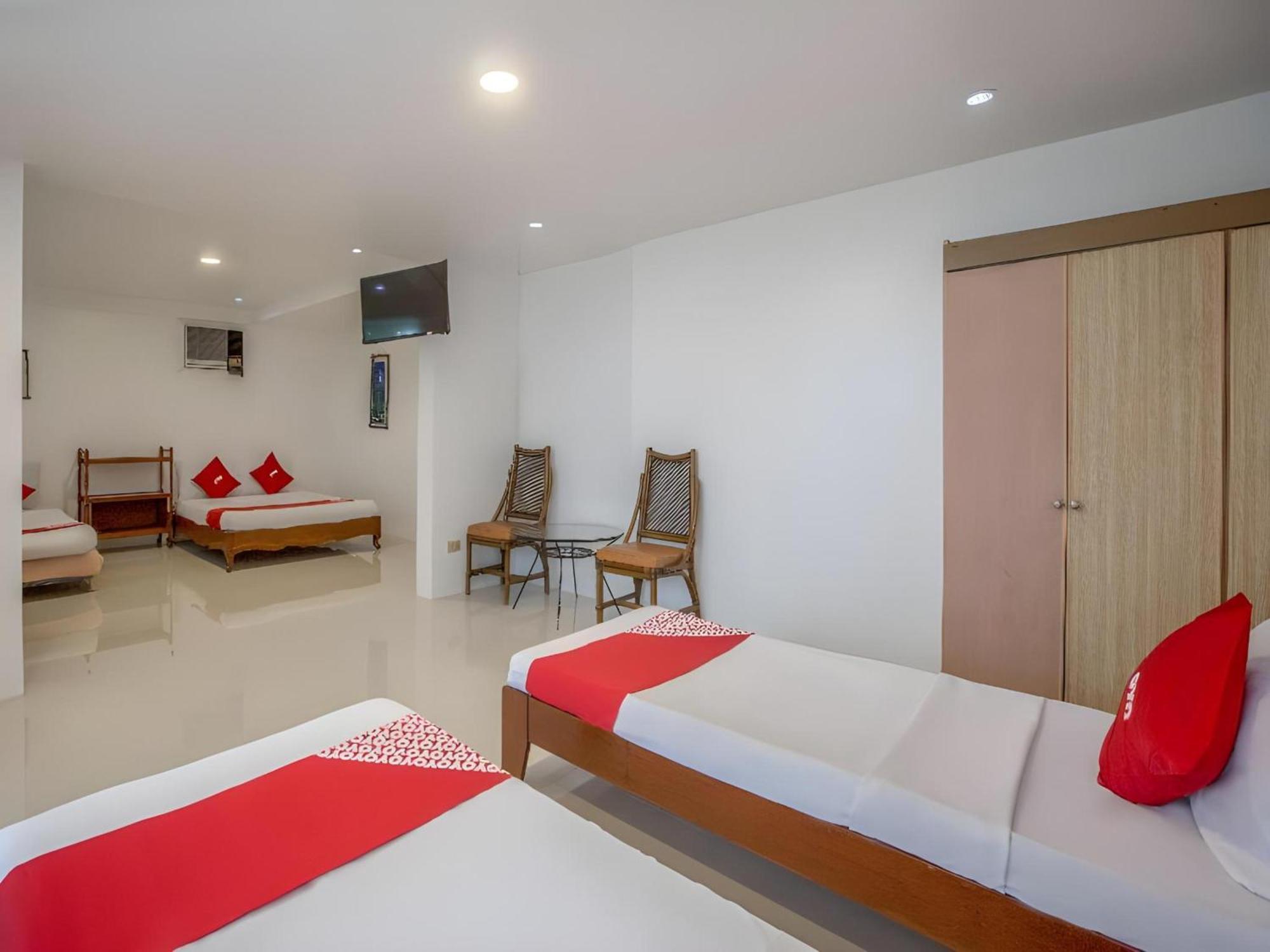 Oyo 588 Sunrock Resort Антиполо Экстерьер фото