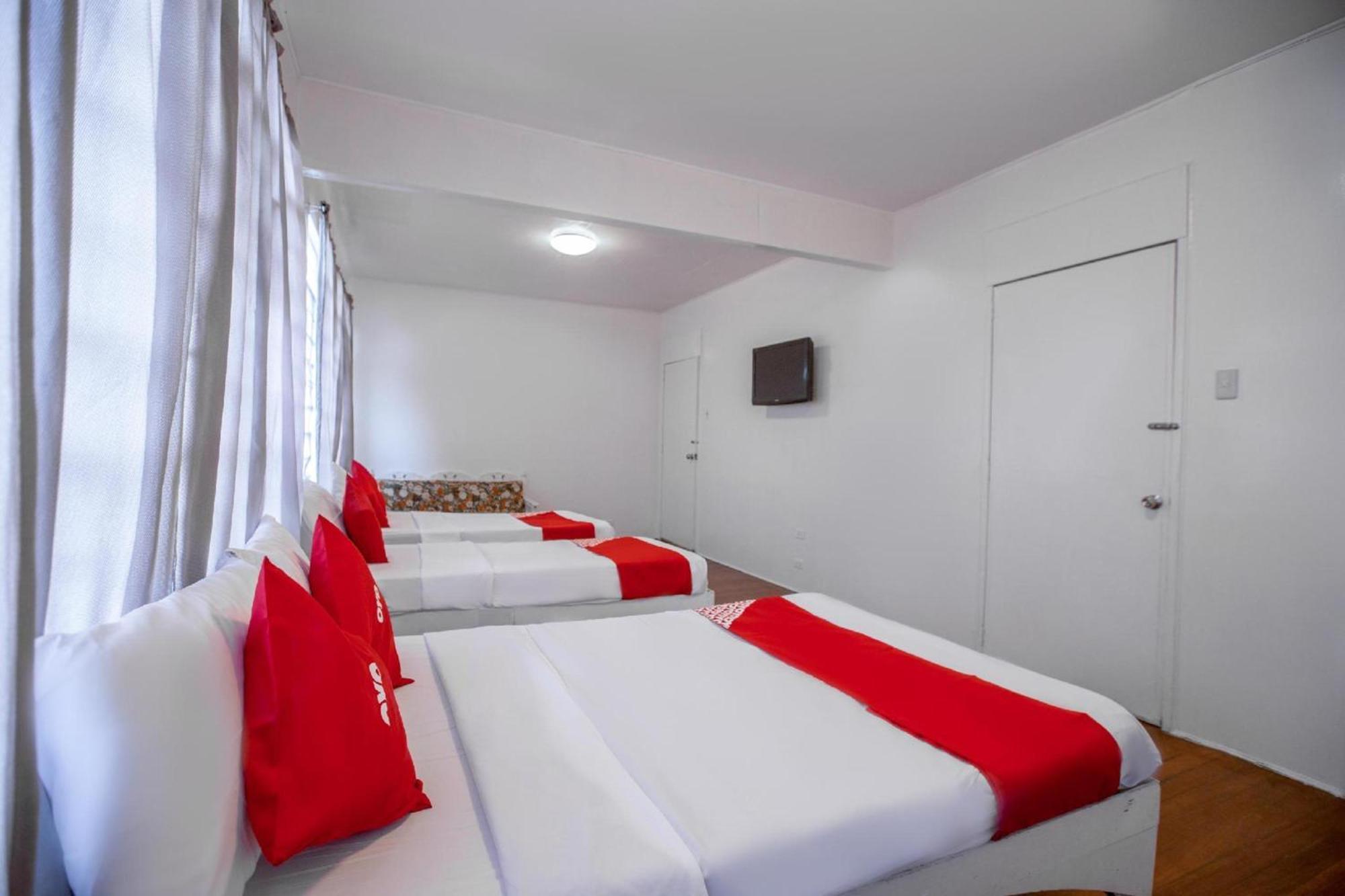 Oyo 588 Sunrock Resort Антиполо Экстерьер фото