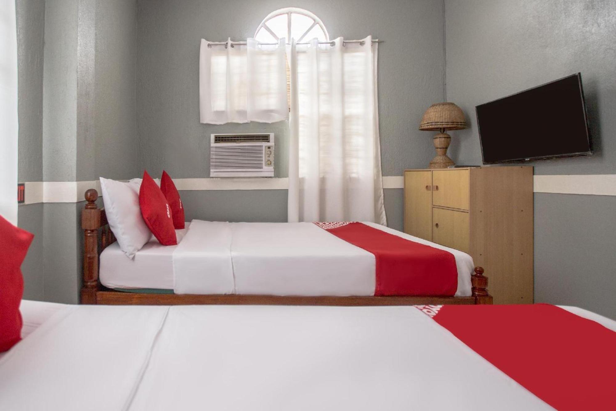 Oyo 588 Sunrock Resort Антиполо Экстерьер фото