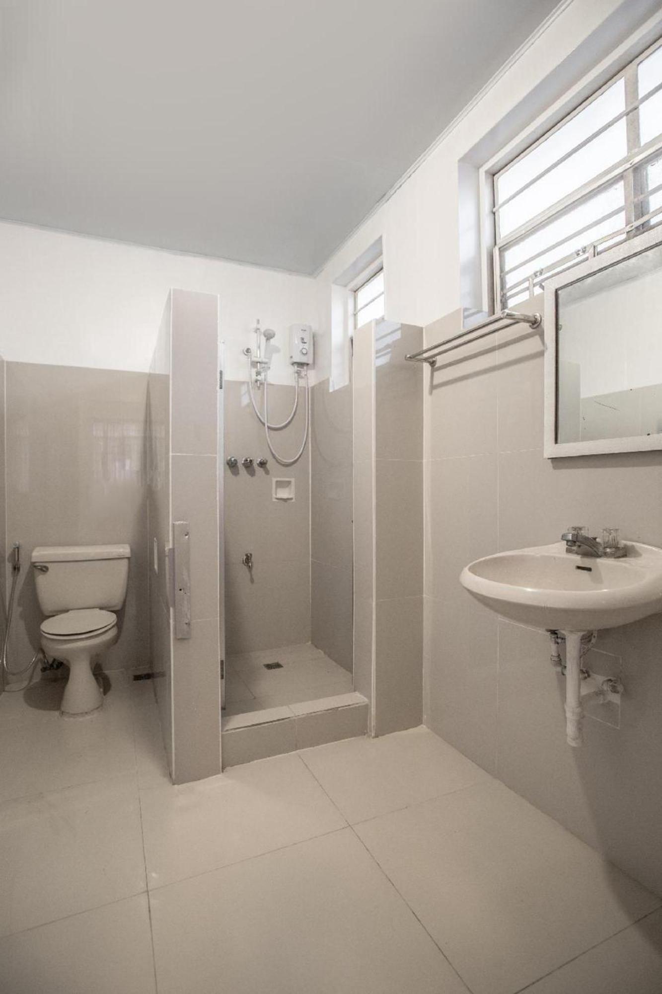 Oyo 588 Sunrock Resort Антиполо Экстерьер фото