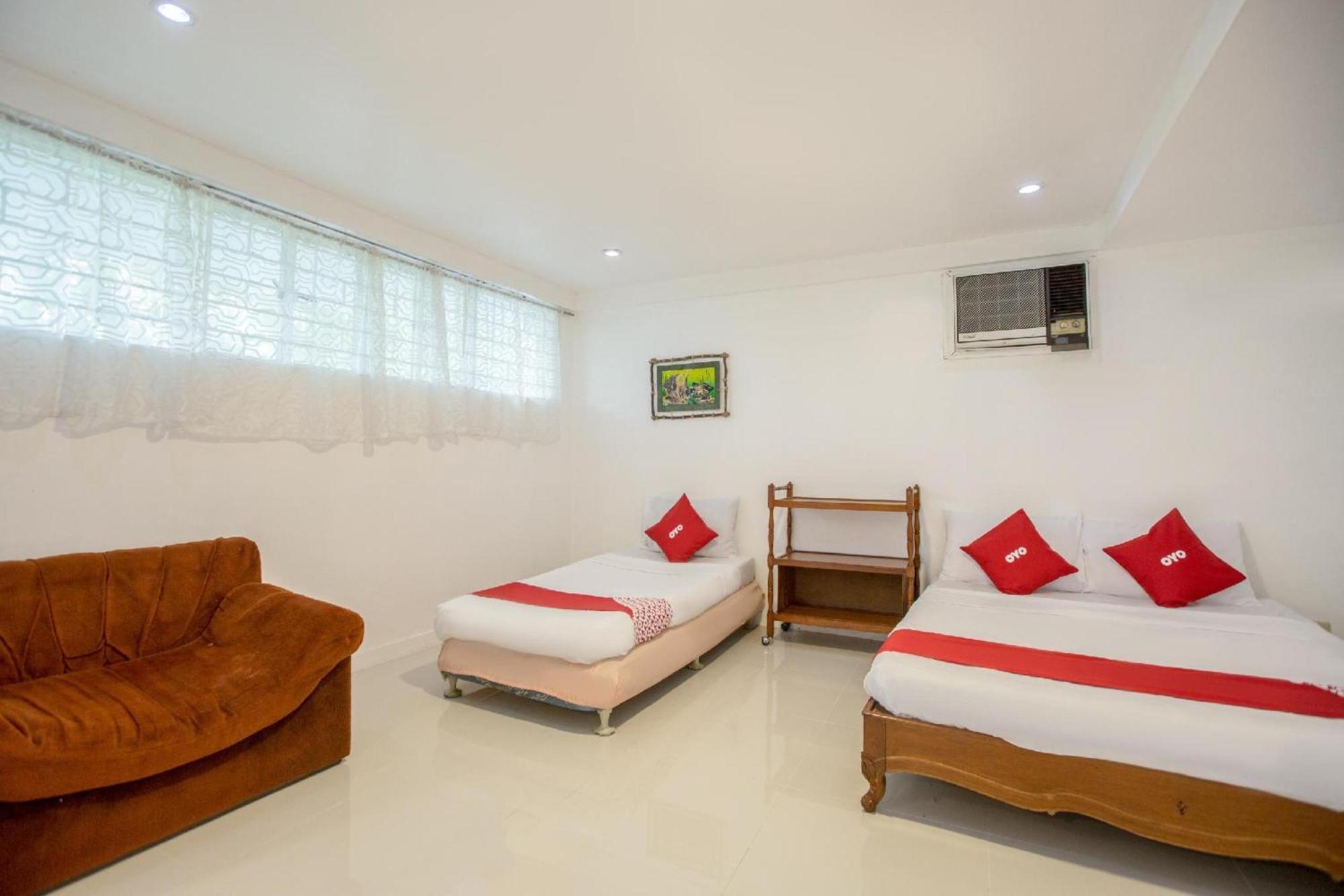 Oyo 588 Sunrock Resort Антиполо Экстерьер фото