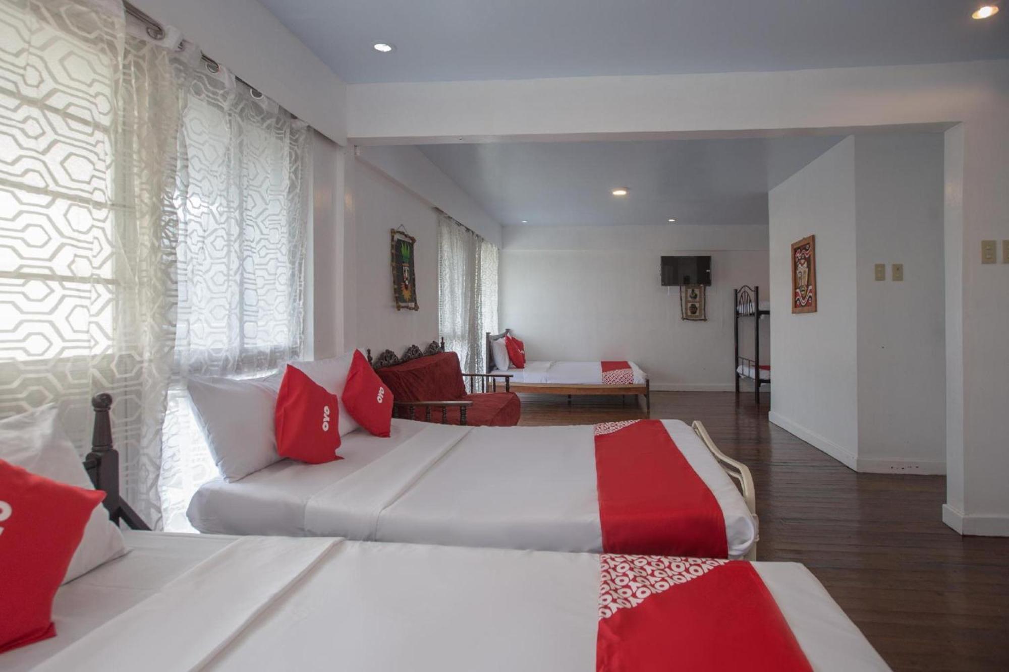 Oyo 588 Sunrock Resort Антиполо Экстерьер фото